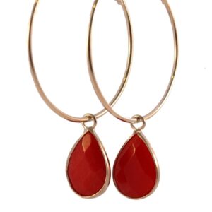 Oorringen met druppe rood